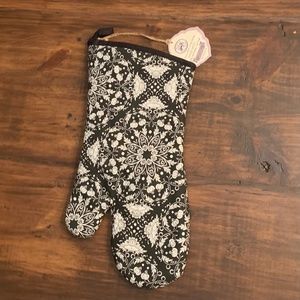 Michel Design Works Bouquet Oven Mitt
